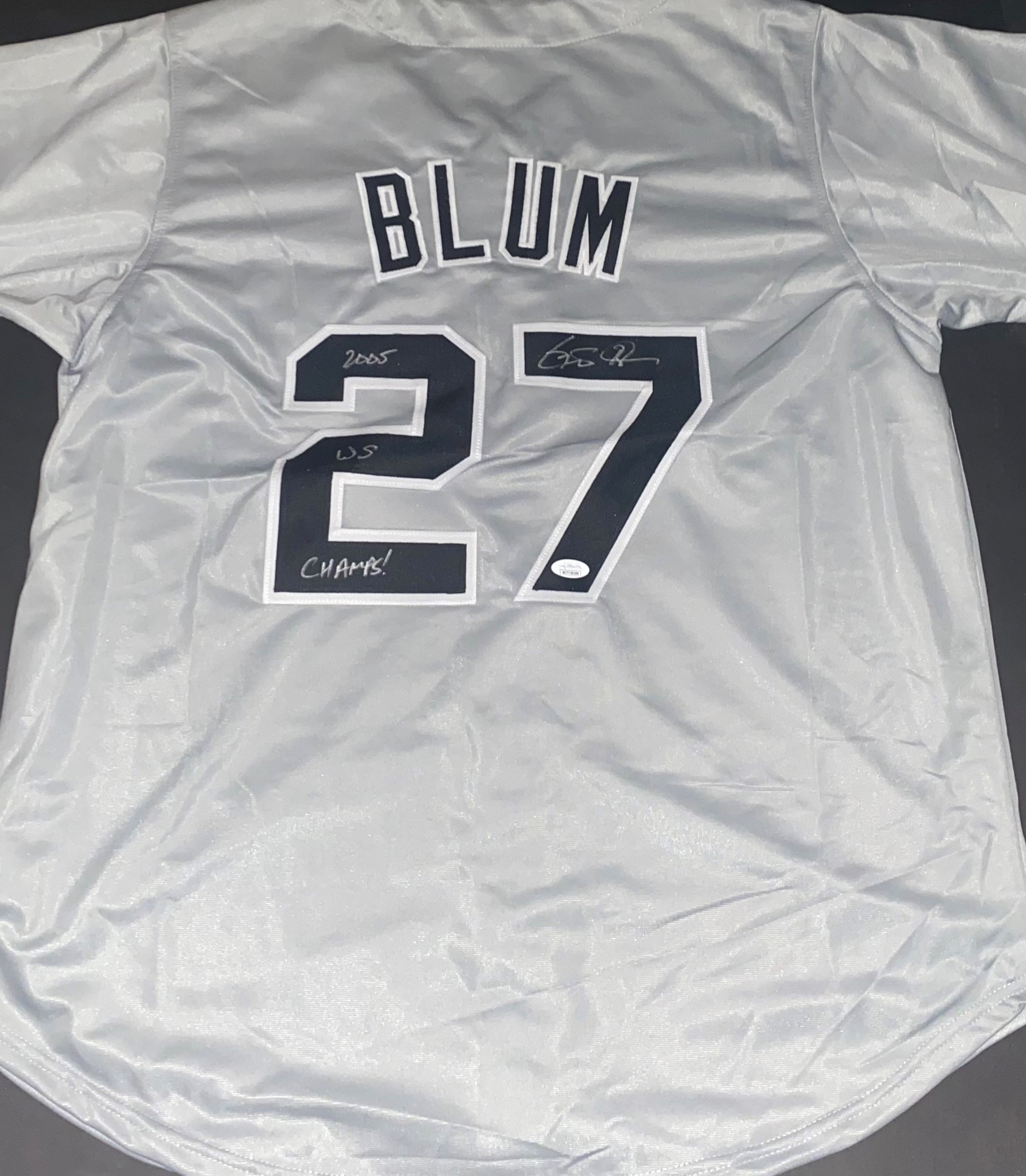 Geoff Blum Gray Autographed White Sox Jersey – “2005 WS Champs” Inscribed –  JSA Witness COA – The Collector's Cave